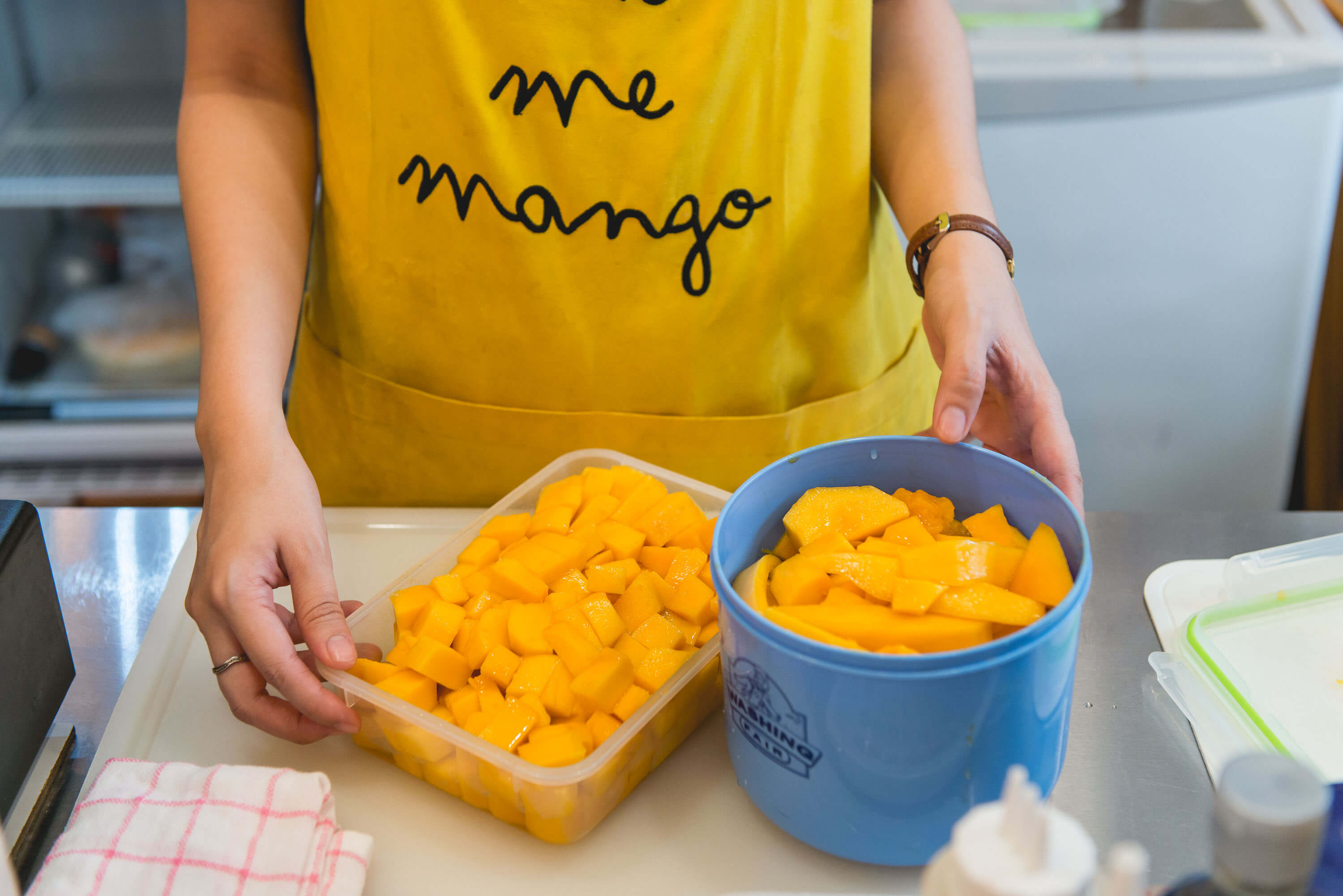 Make Me Mango พระนคร คาเฟ น าร ก ๆ เป ดใหม พร อมเส ร ฟขนมหวานเอาใจคนร กมะม วง Bkkmenu